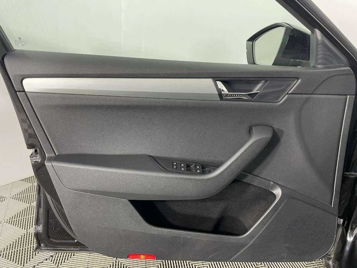 Skoda Superb, 2018 Фото №8