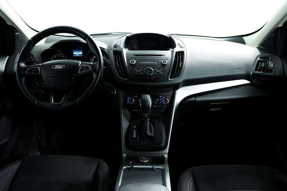 Ford Kuga, 2018 Фото №11