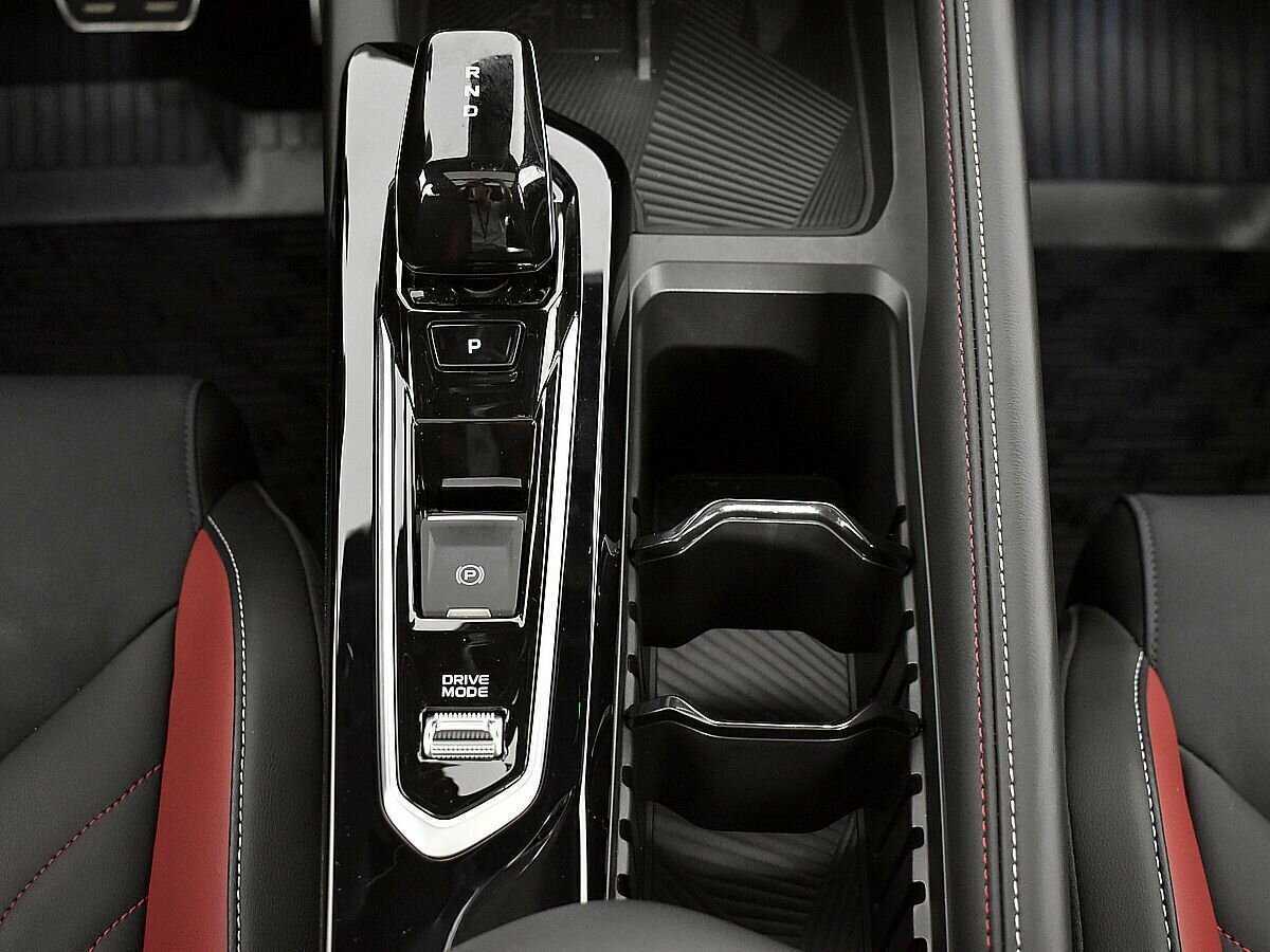 Geely Coolray, 2023 Фото №15