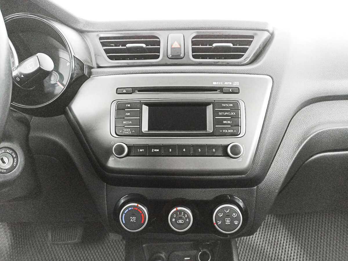 Kia Rio, 2017 Фото №13