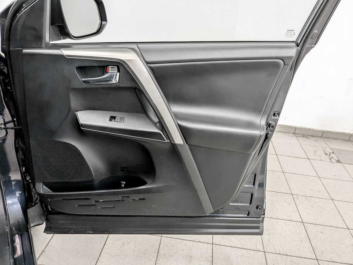 Toyota RAV4, 2017 Фото №23