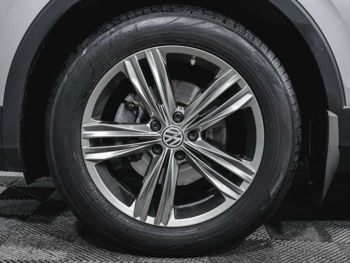 Volkswagen Tiguan, 2021 Фото №15