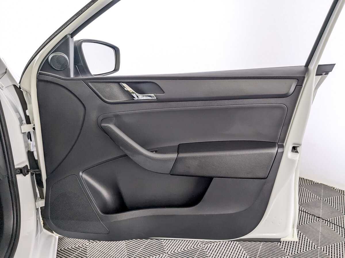 Skoda Rapid, 2017 Фото №24