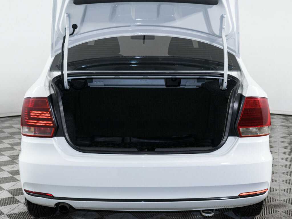 Volkswagen Polo, 2019 Фото №7