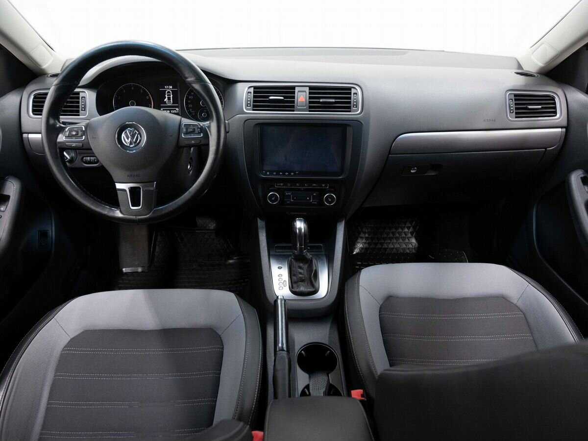 Volkswagen Jetta, 2012 Фото №13
