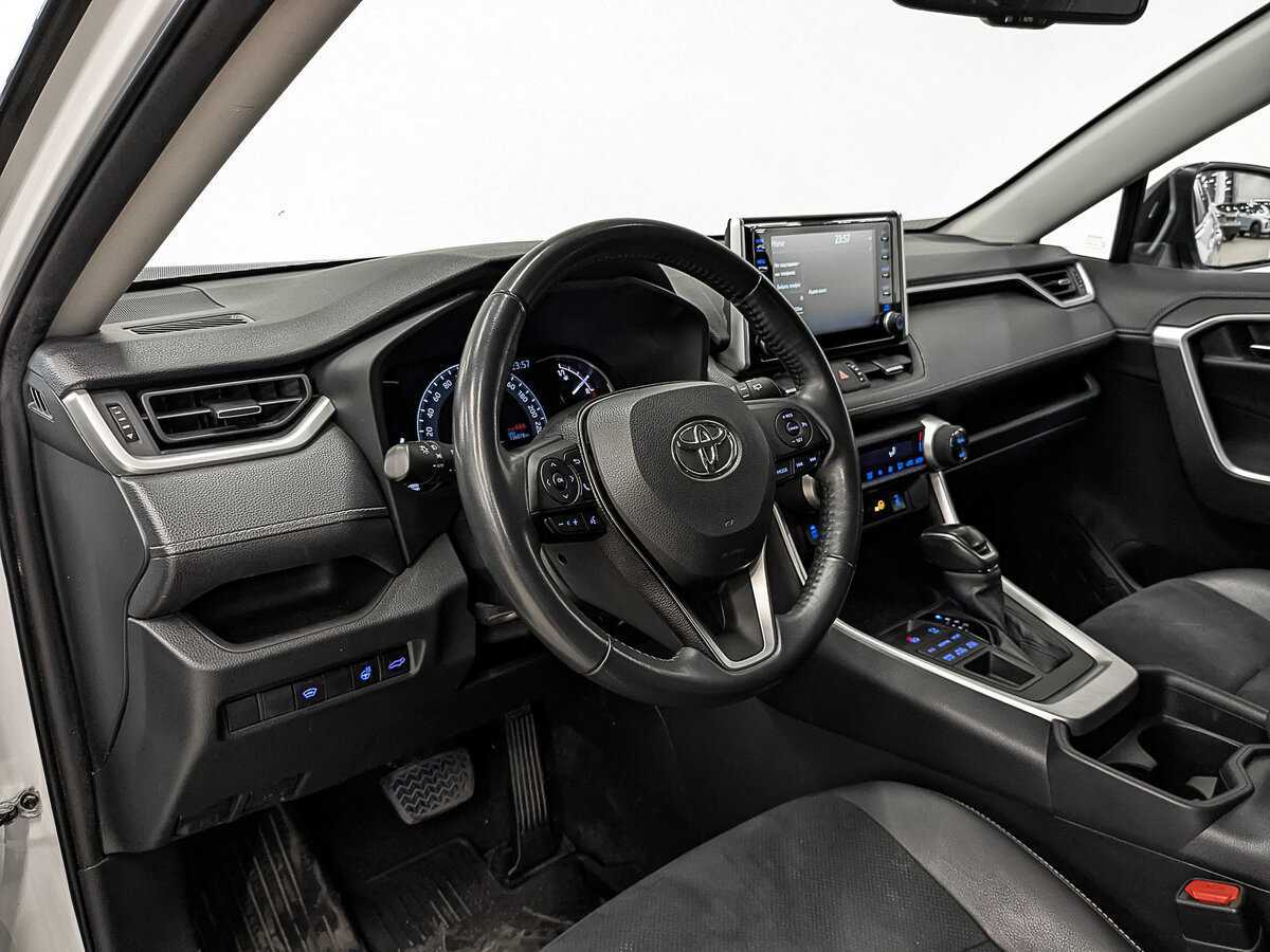 Toyota RAV4, 2021 Фото №13
