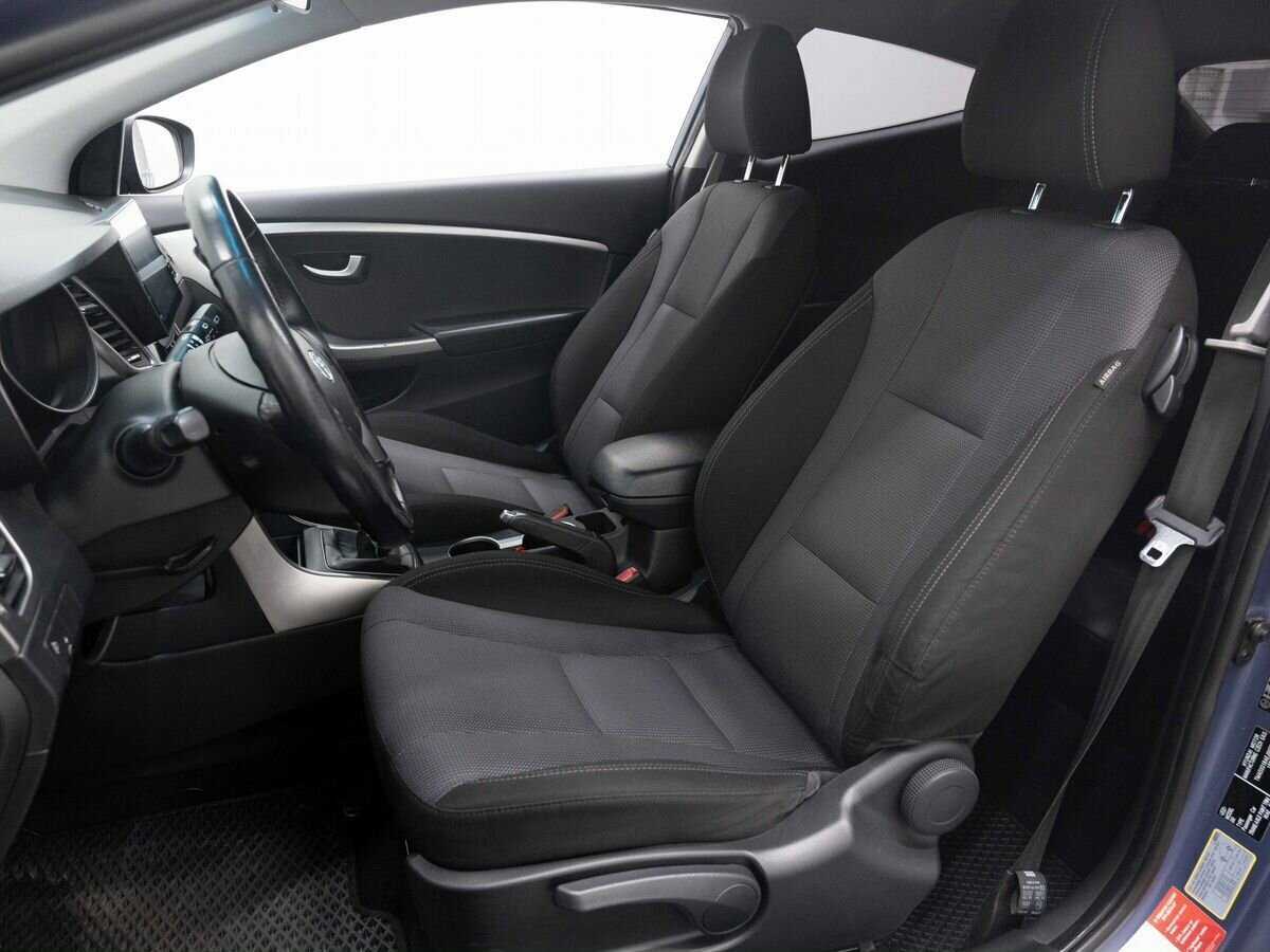 Hyundai i30, 2013 Фото №10