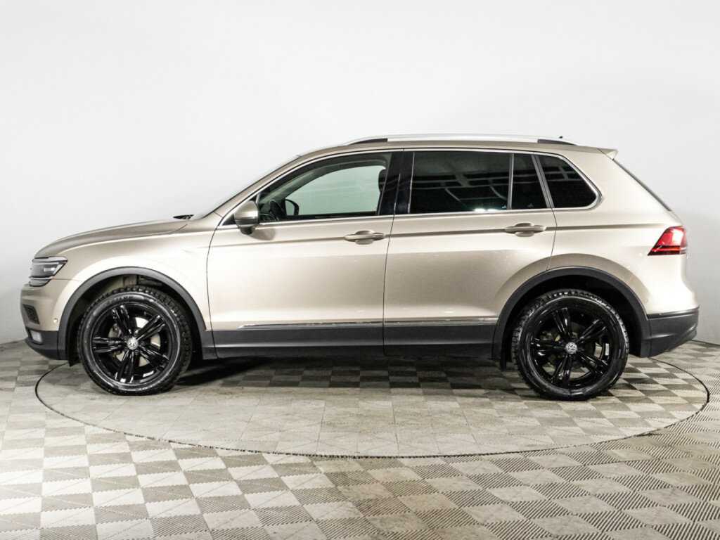 Volkswagen Tiguan, 2018 Фото №8