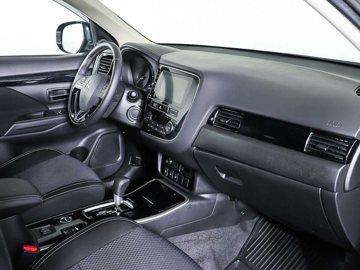 Mitsubishi Outlander, 2020 Фото №9