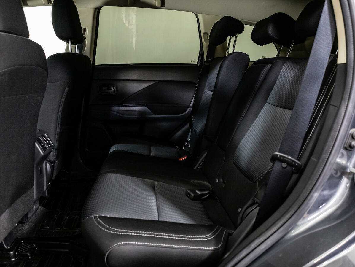 Mitsubishi Outlander, 2019 Фото №8