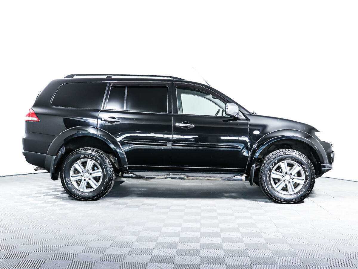 Mitsubishi Pajero Sport, 2014 Фото №3