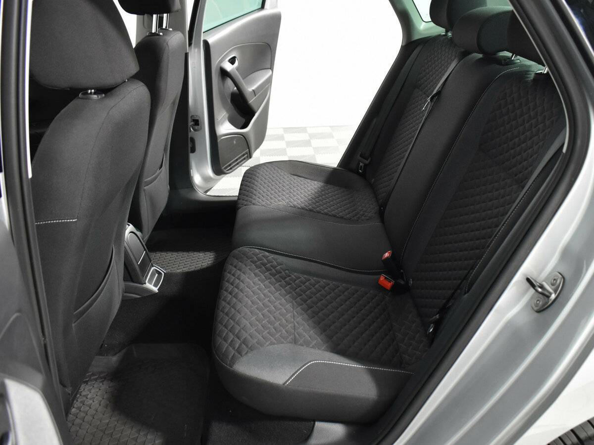 Volkswagen Polo, 2018 Фото №12