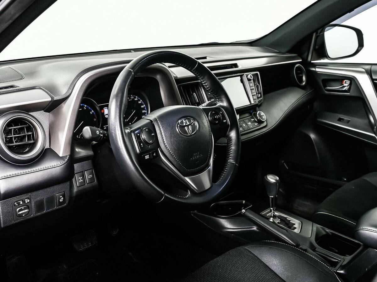 Toyota RAV4, 2019 Фото №12