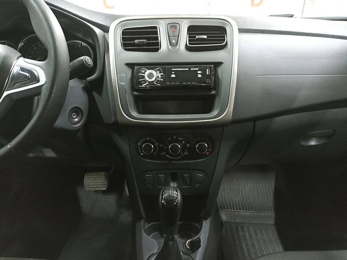 Renault Logan, 2020 Фото №15