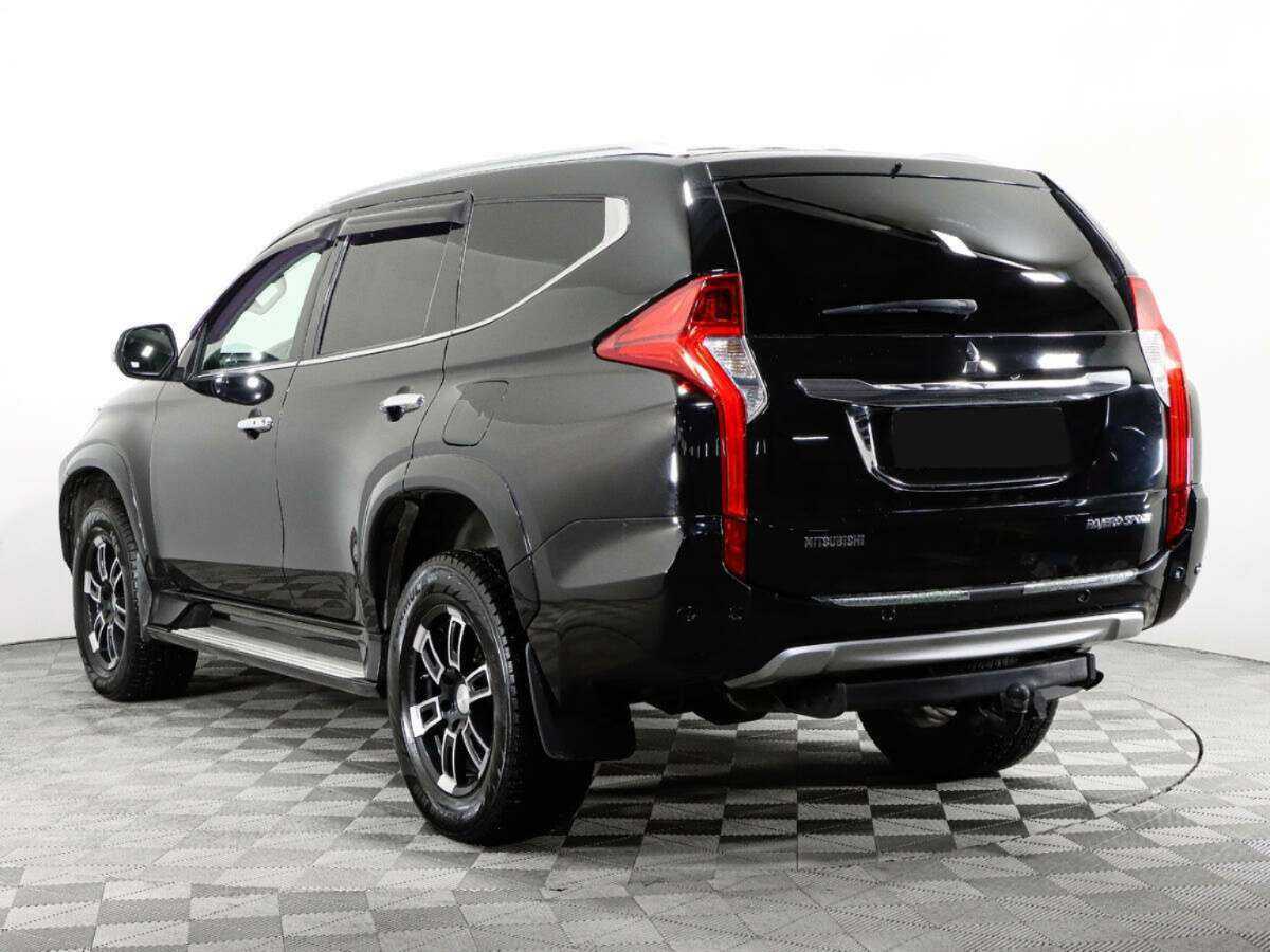 Mitsubishi Pajero Sport, 2017 Фото №7