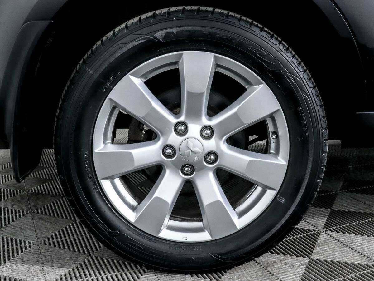 Mitsubishi Outlander, 2012 Фото №14