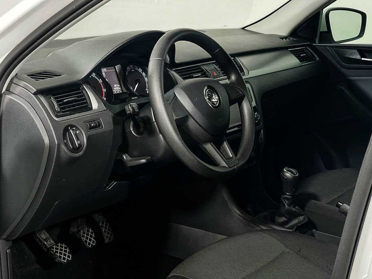 Skoda Rapid, 2019 Фото №11