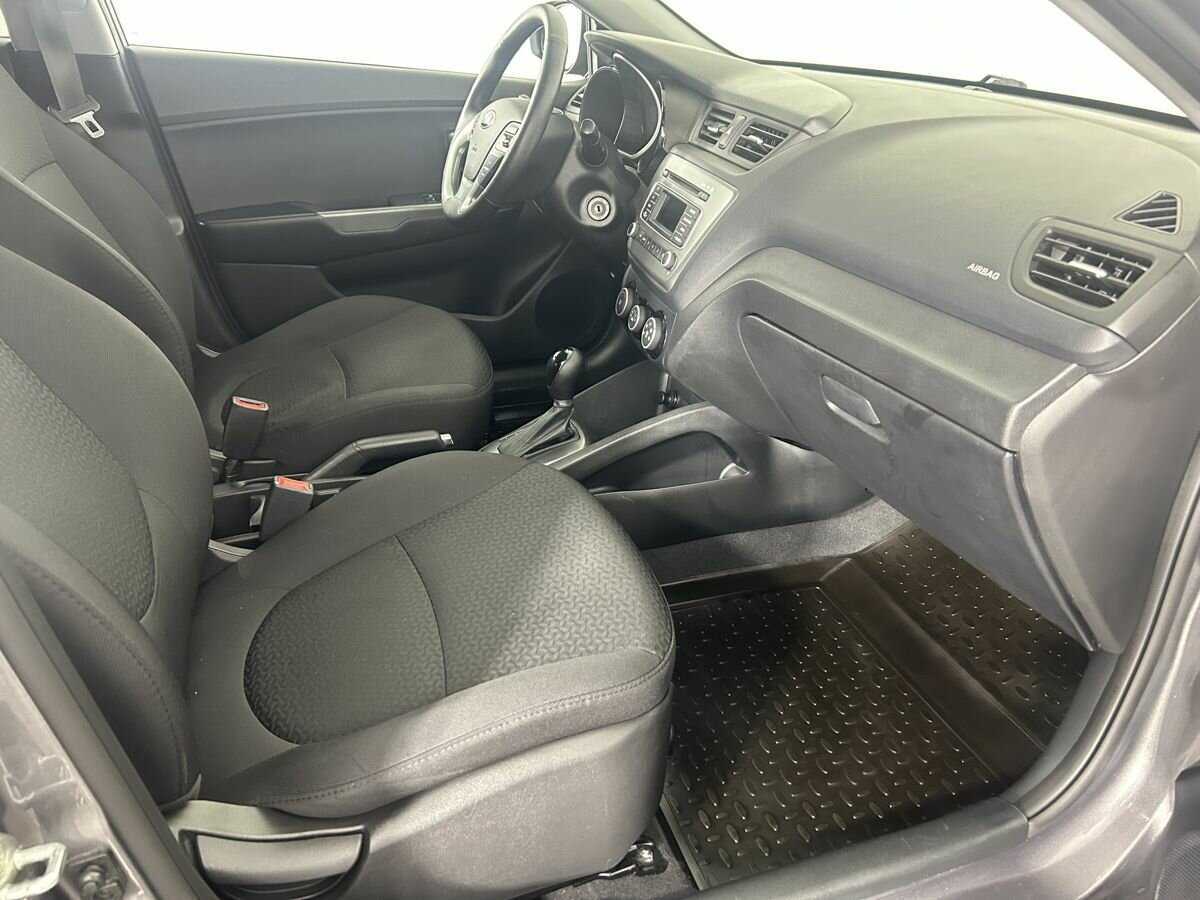 Kia Rio, 2016 Фото №14