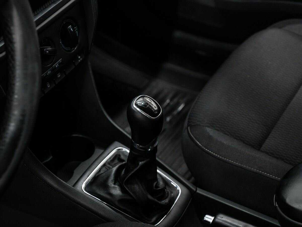 Skoda Rapid, 2014 Фото №15