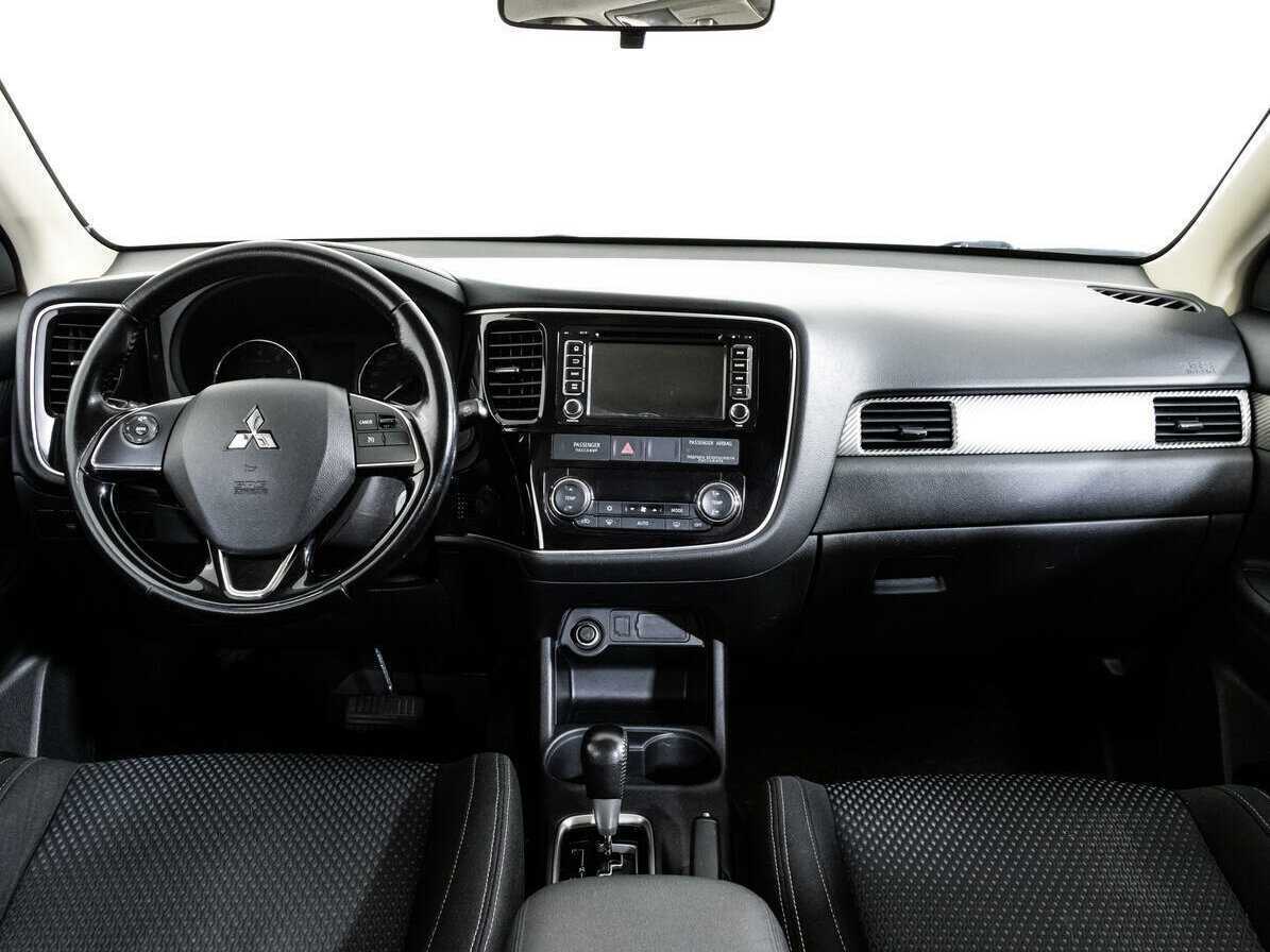Mitsubishi Outlander, 2016 Фото №8