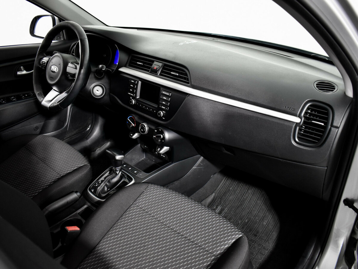 Kia Rio X-Line IV, 2020 Фото №12