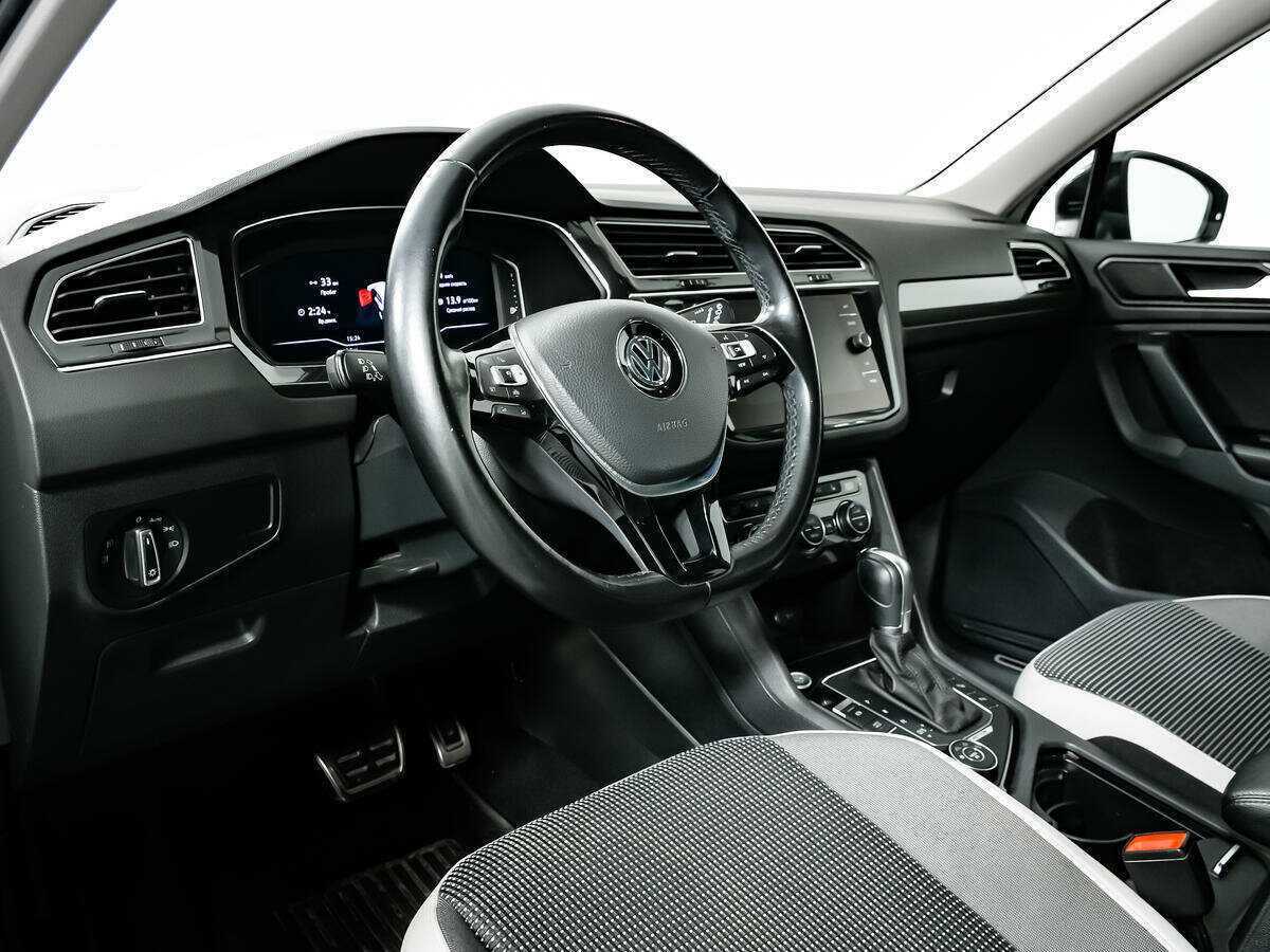 Volkswagen Tiguan, 2019 Фото №13