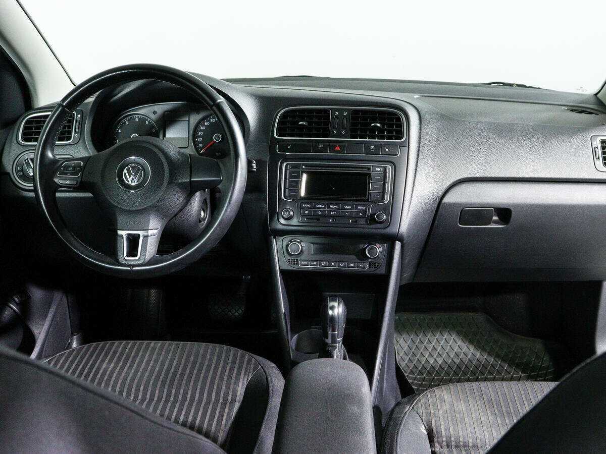 Volkswagen Polo, 2014 Фото №12