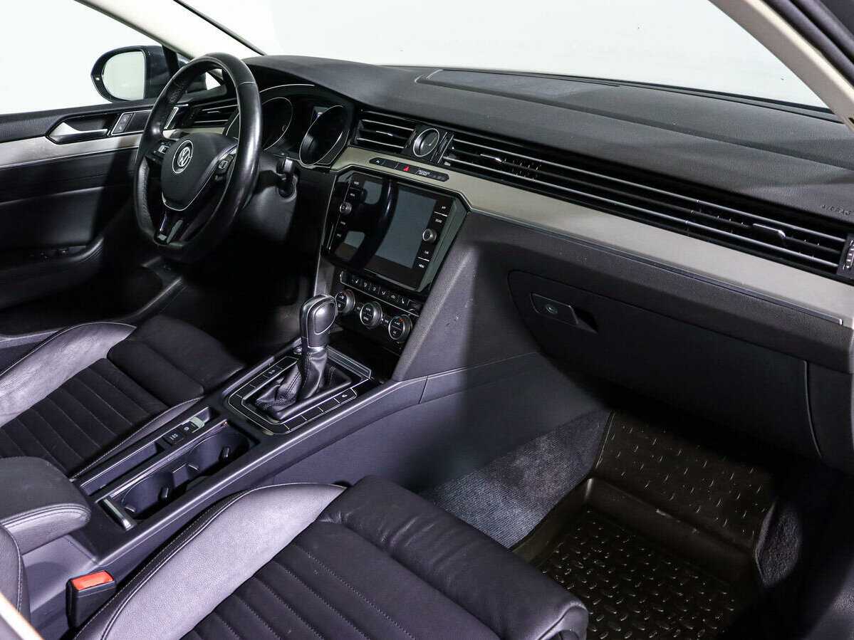 Volkswagen Passat, 2017 Фото №7