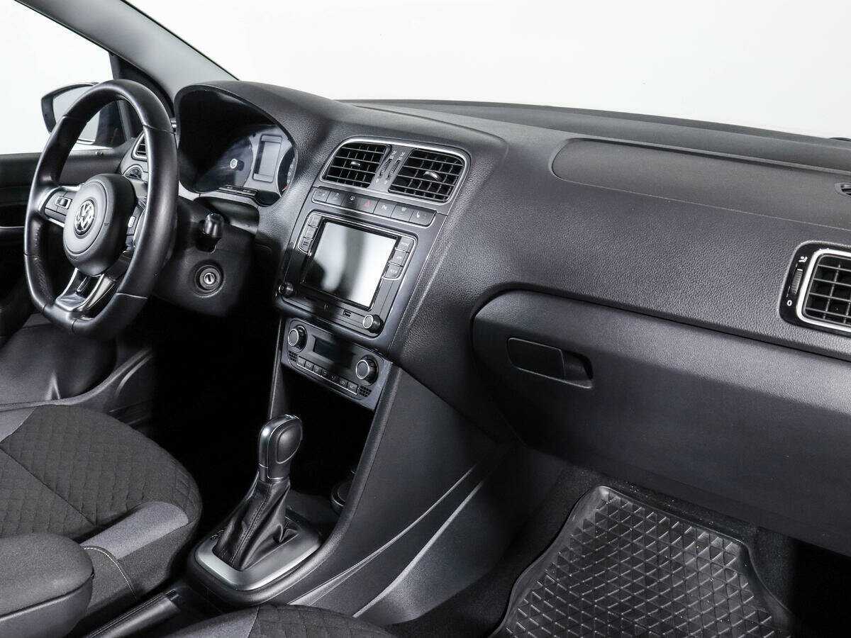 Volkswagen Polo, 2018 Фото №7