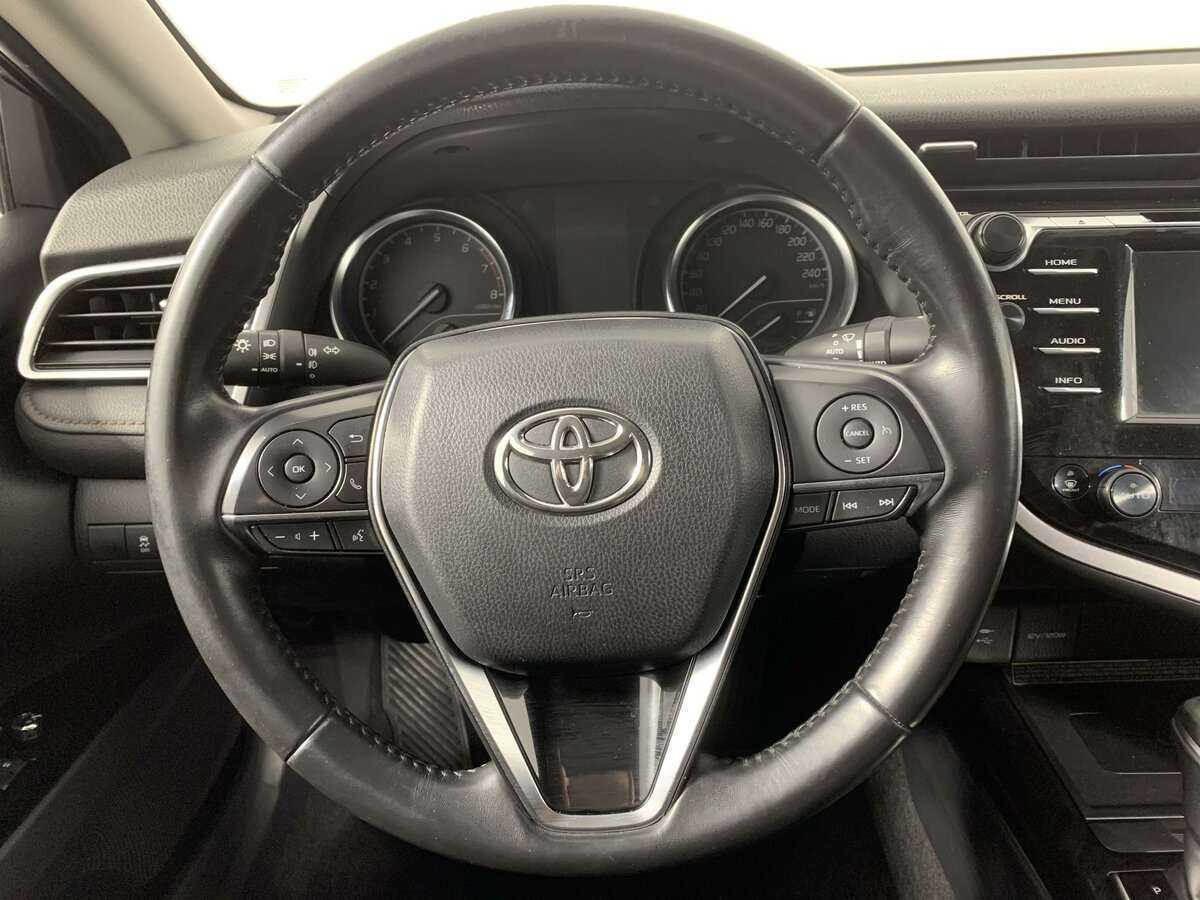 Toyota Camry, 2020 Фото №18