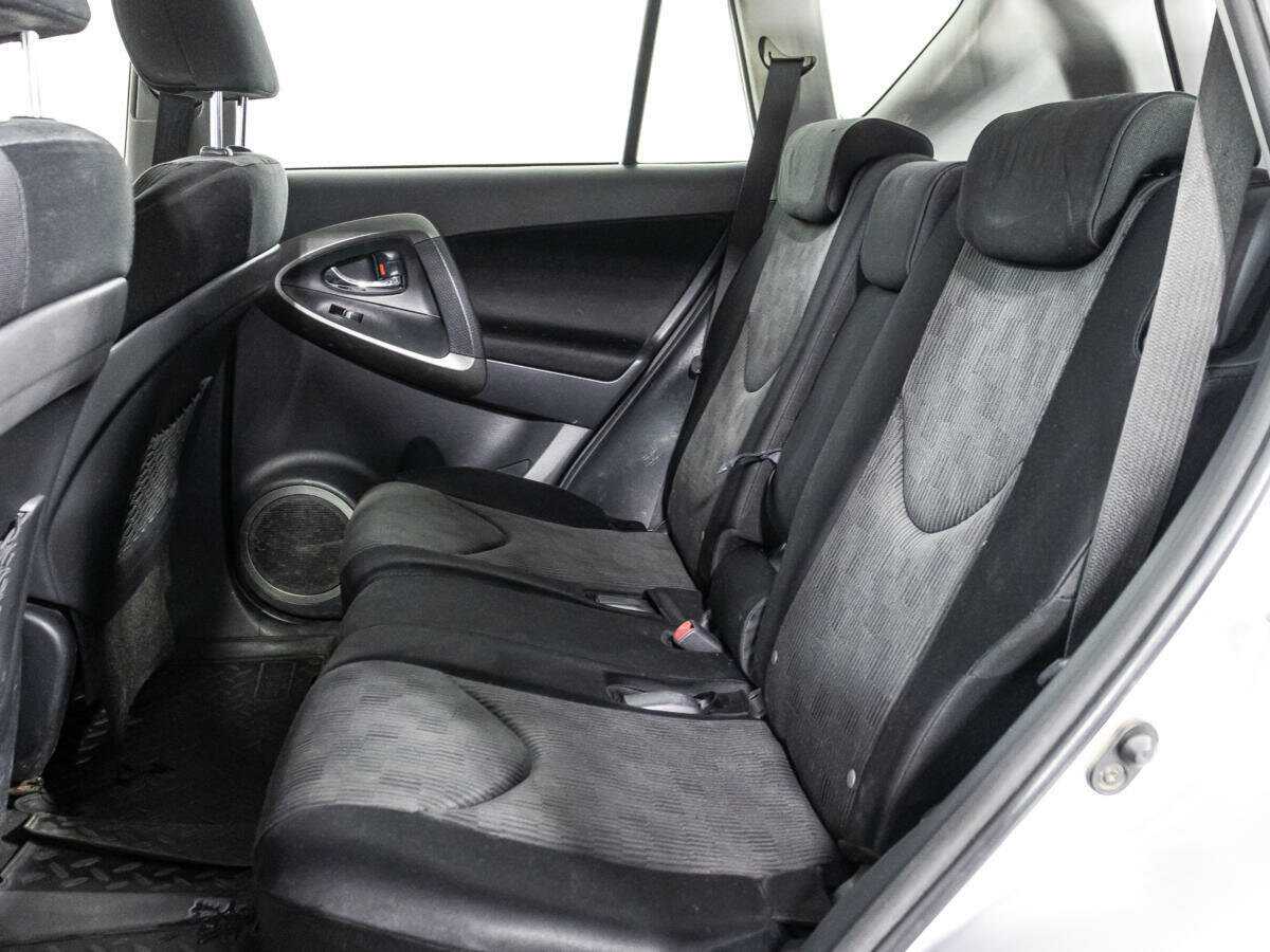Toyota RAV4, 2012 Фото №9