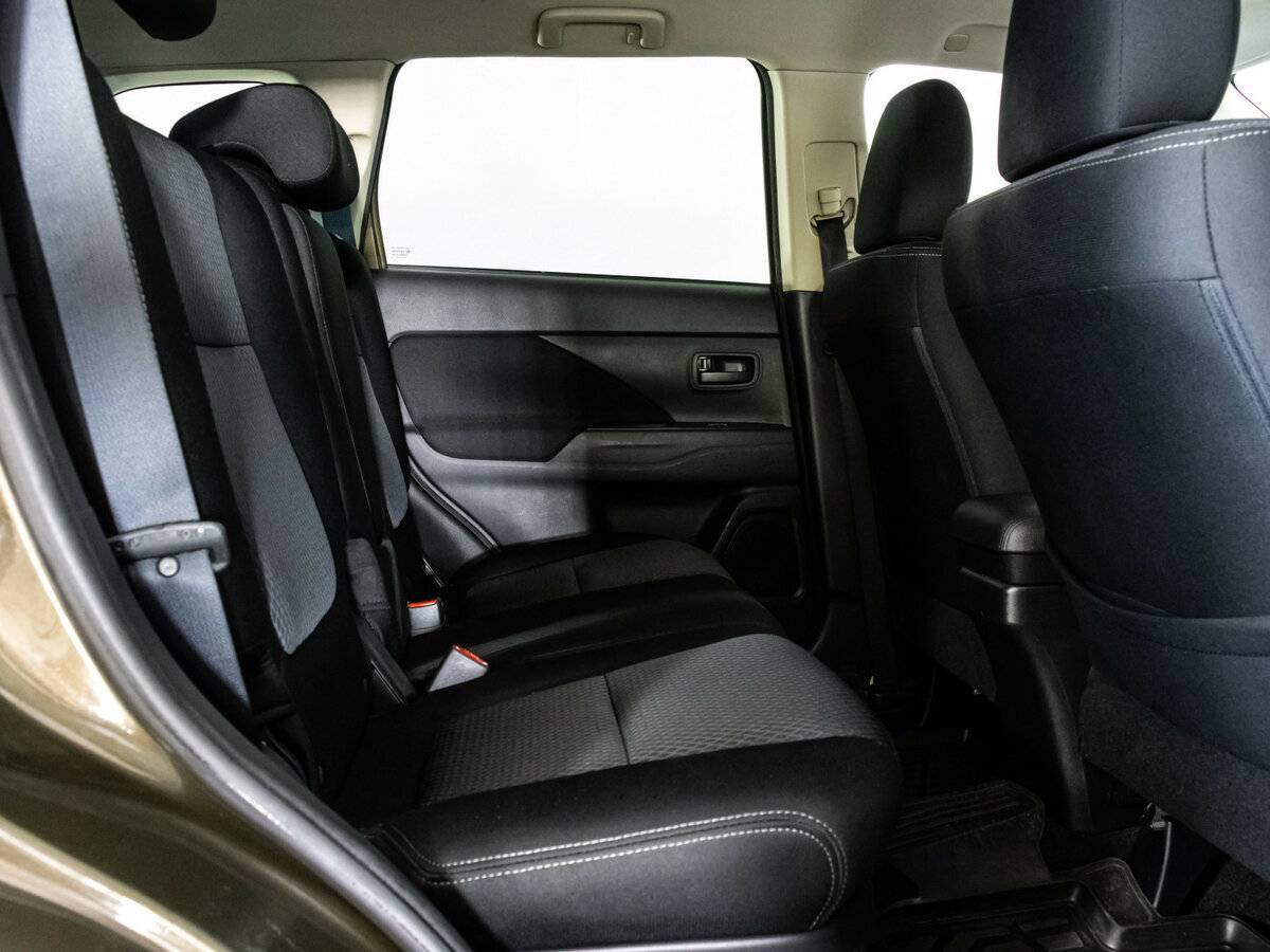 Mitsubishi Outlander, 2018 Фото №15