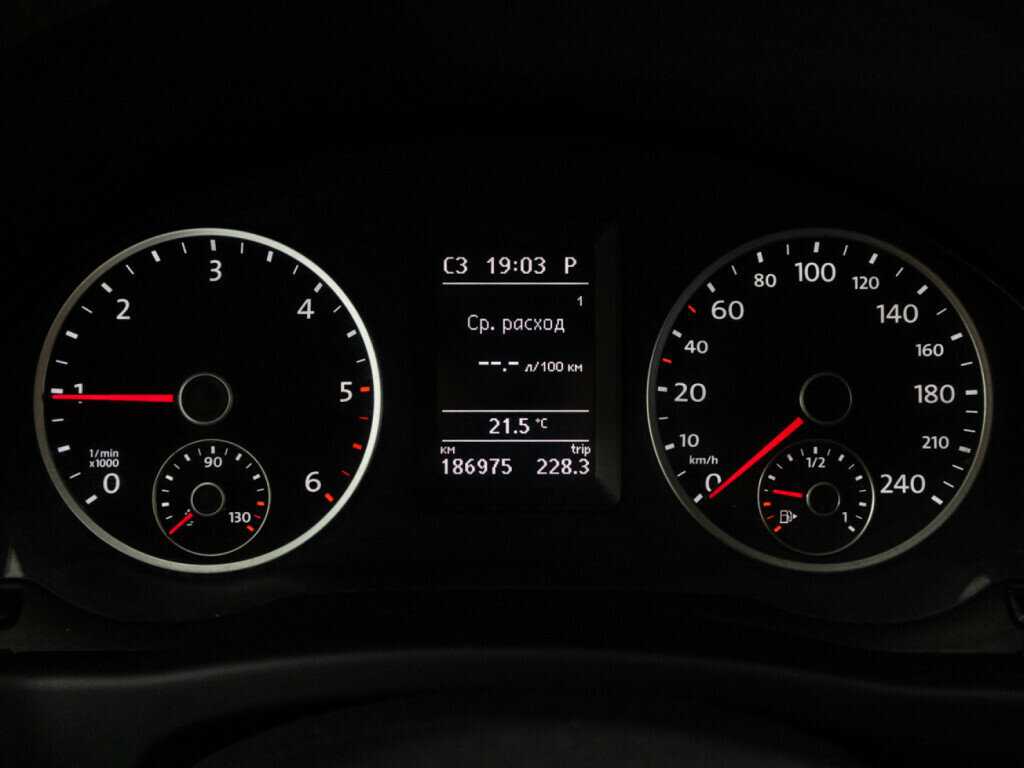 Volkswagen Tiguan, 2012 Фото №12