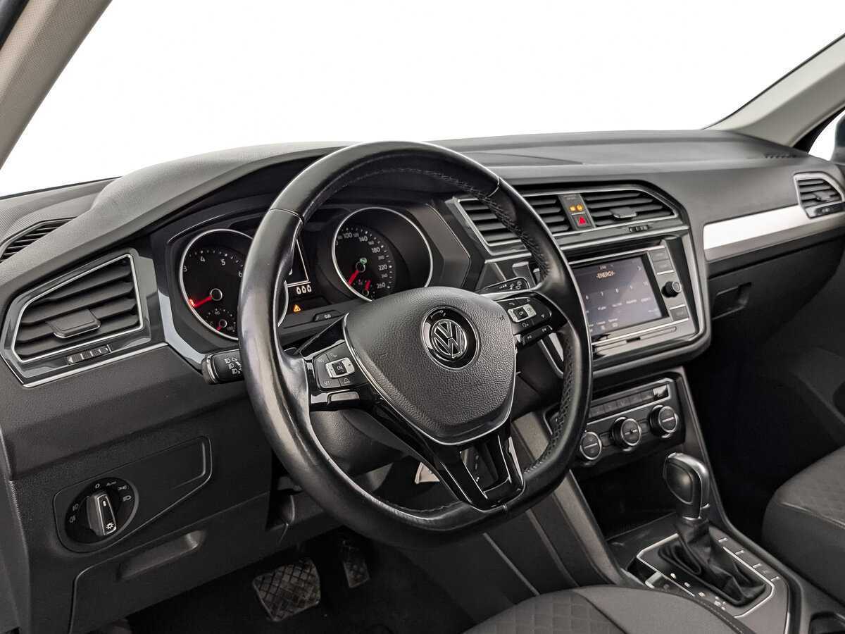 Volkswagen Tiguan, 2018 Фото №13