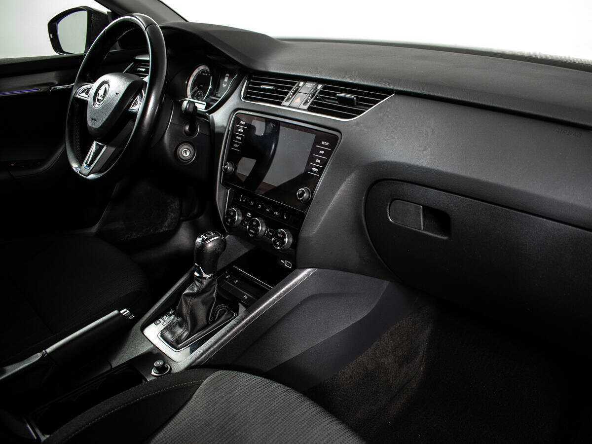 Skoda Octavia, 2018 Фото №6