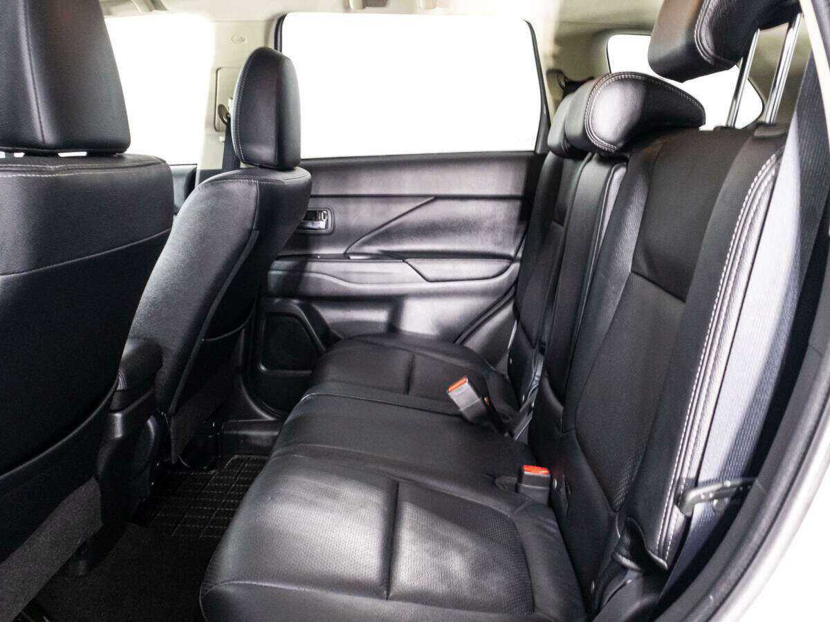 Mitsubishi Outlander, 2017 Фото №10
