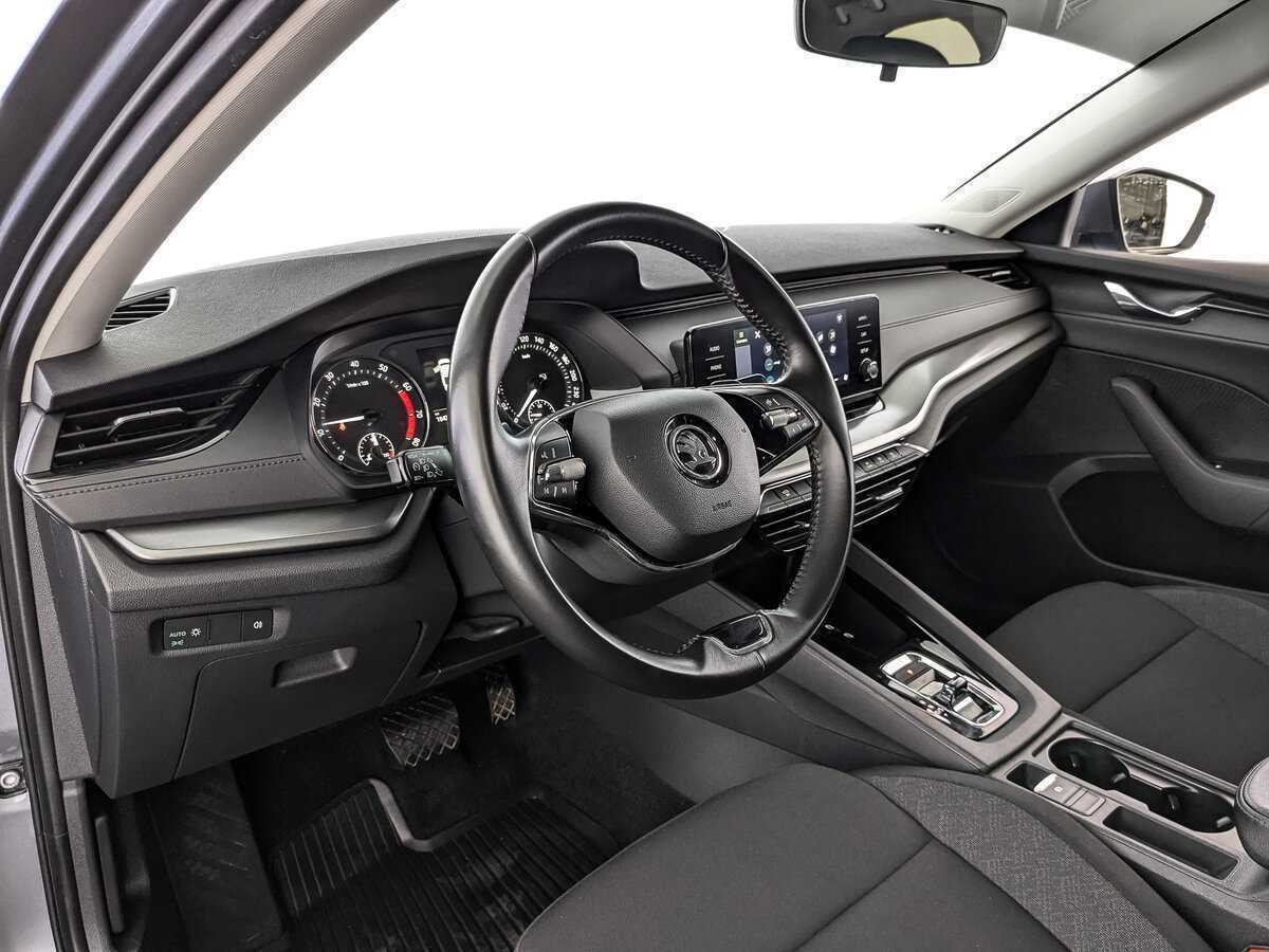 Skoda Octavia, 2021 Фото №11