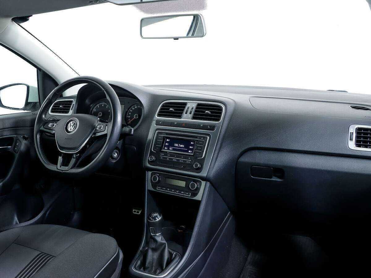Volkswagen Polo, 2016 Фото №9