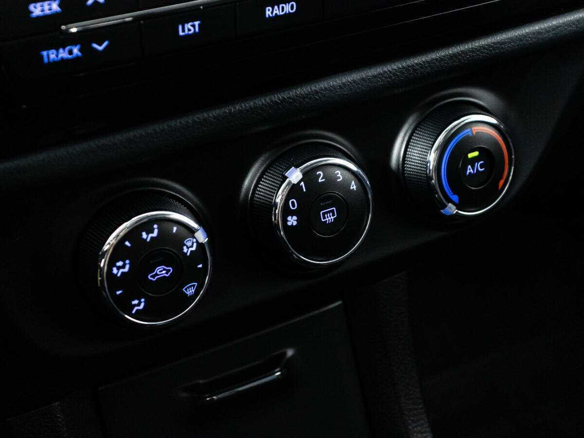 Toyota Corolla, 2015 Фото №15