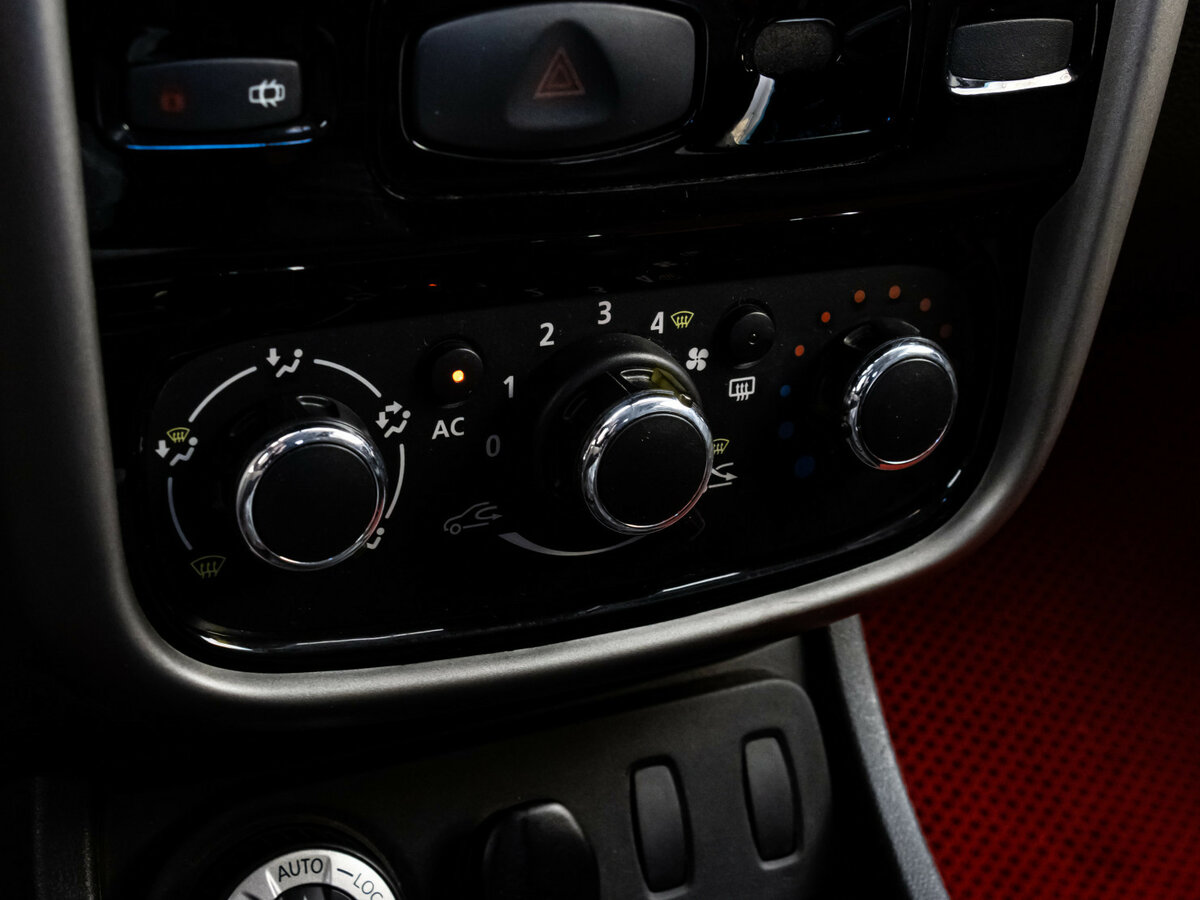 Renault Duster I, 2014 Фото №9