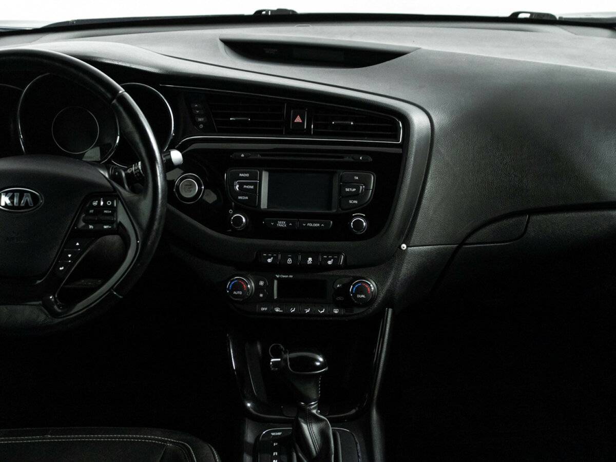 Kia Ceed II Рестайлинг, 2015 Фото №14