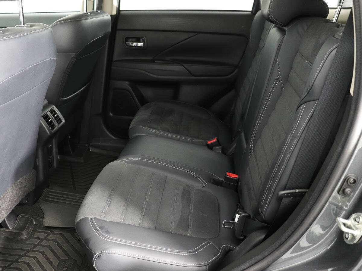 Mitsubishi Outlander, 2022 Фото №11