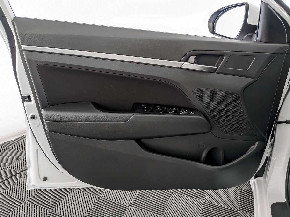 Hyundai Elantra, 2020 Фото №15