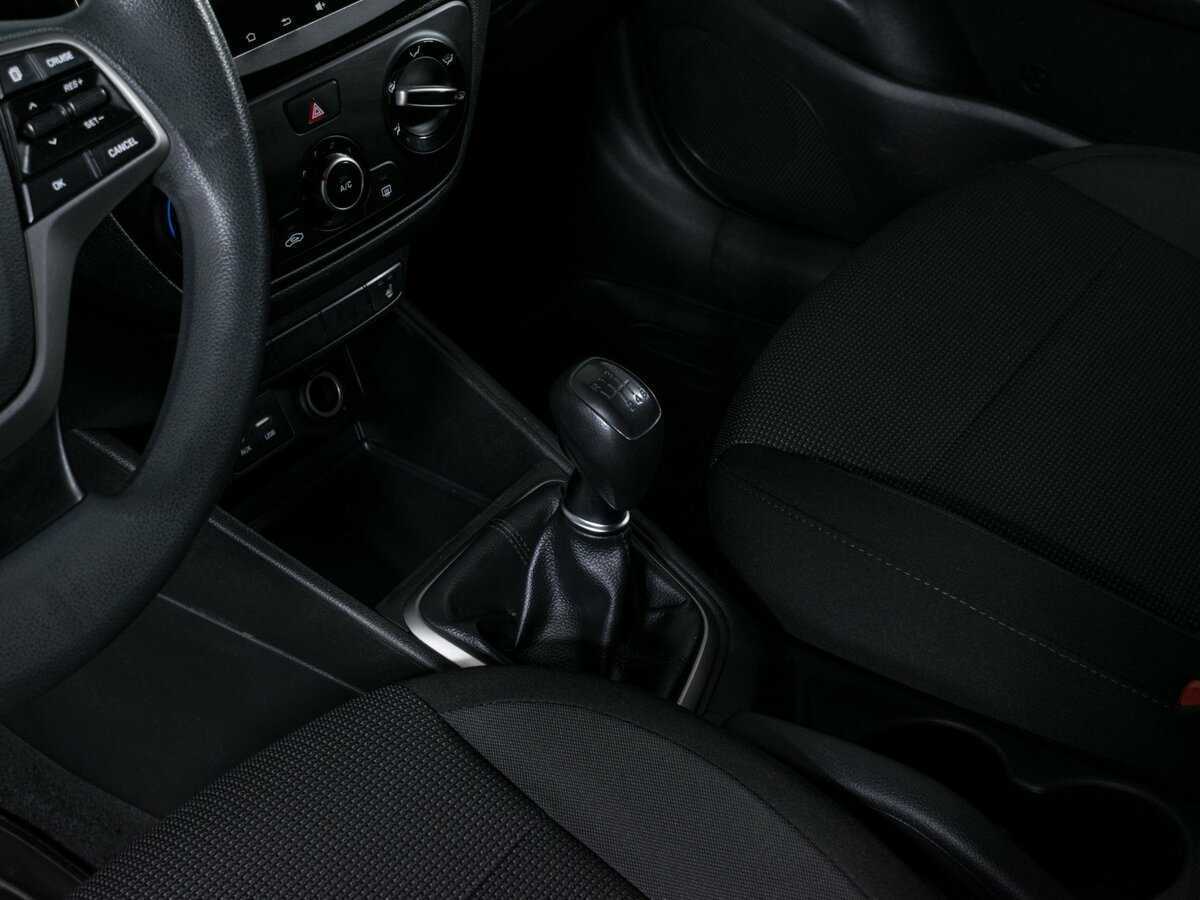 Hyundai Solaris, 2018 Фото №13