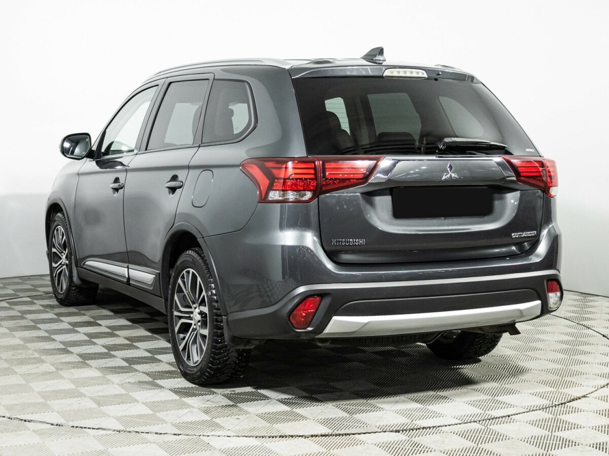 Mitsubishi Outlander III Рестайлинг 2, 2017 Фото №7