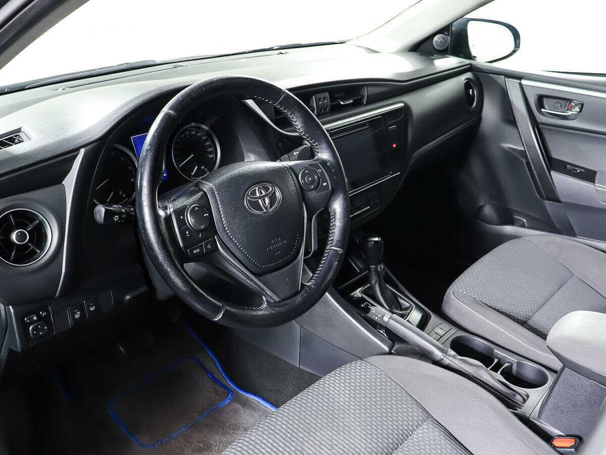 Toyota Corolla, 2017 Фото №11