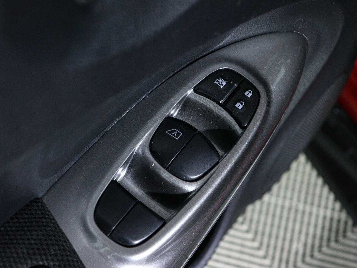 Nissan Juke, 2014 Фото №14