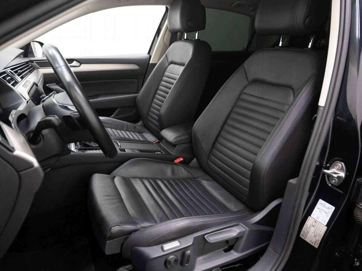 Volkswagen Passat, 2019 Фото №8