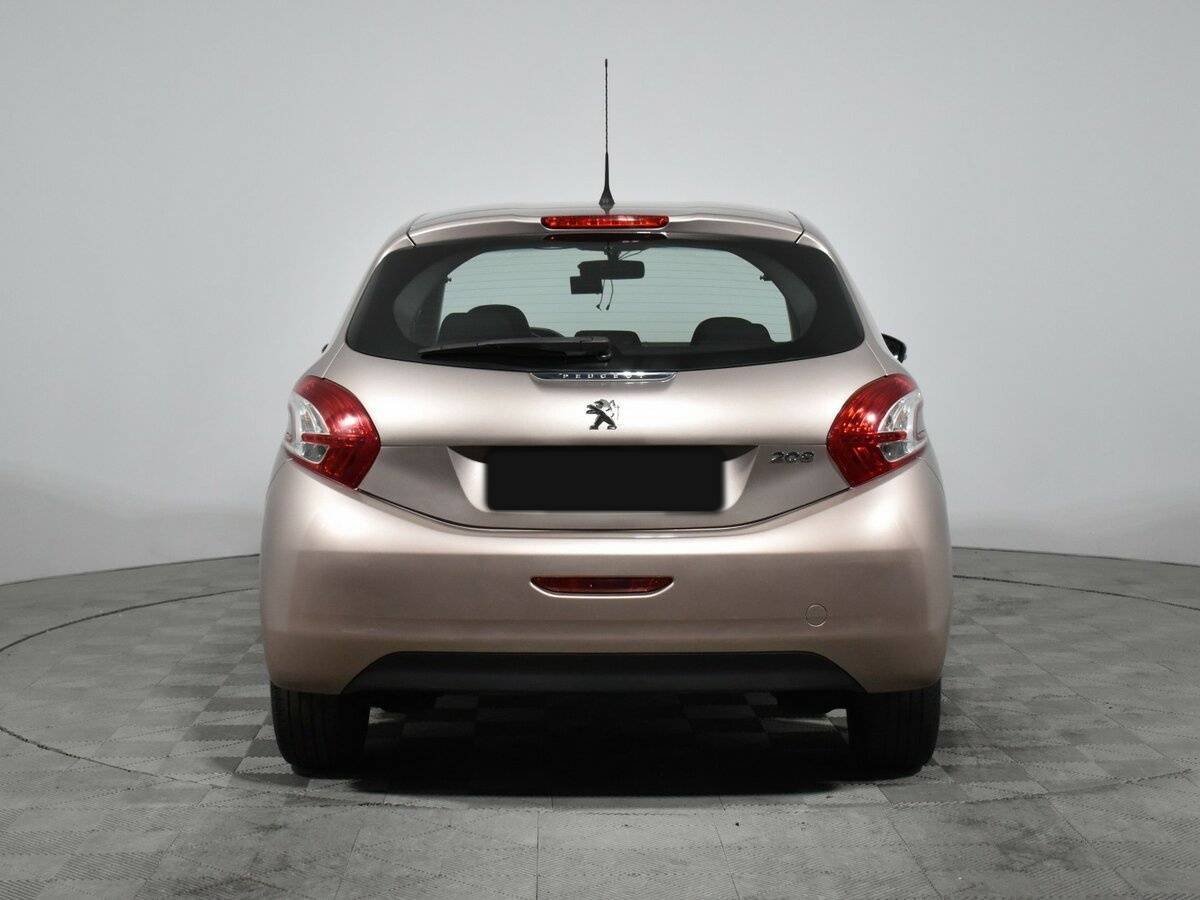 Peugeot 208, 2014 Фото №6