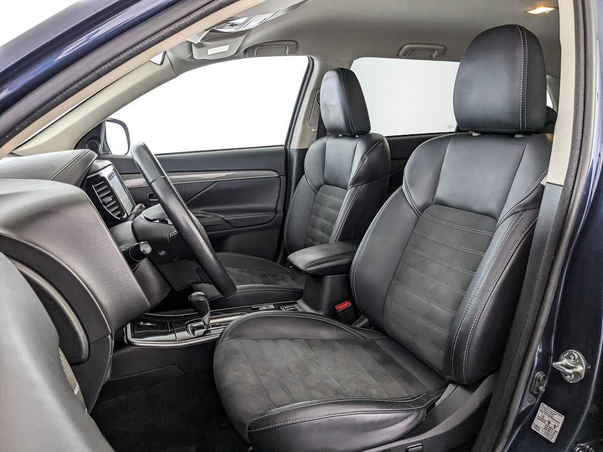 Mitsubishi Outlander, 2021 Фото №16